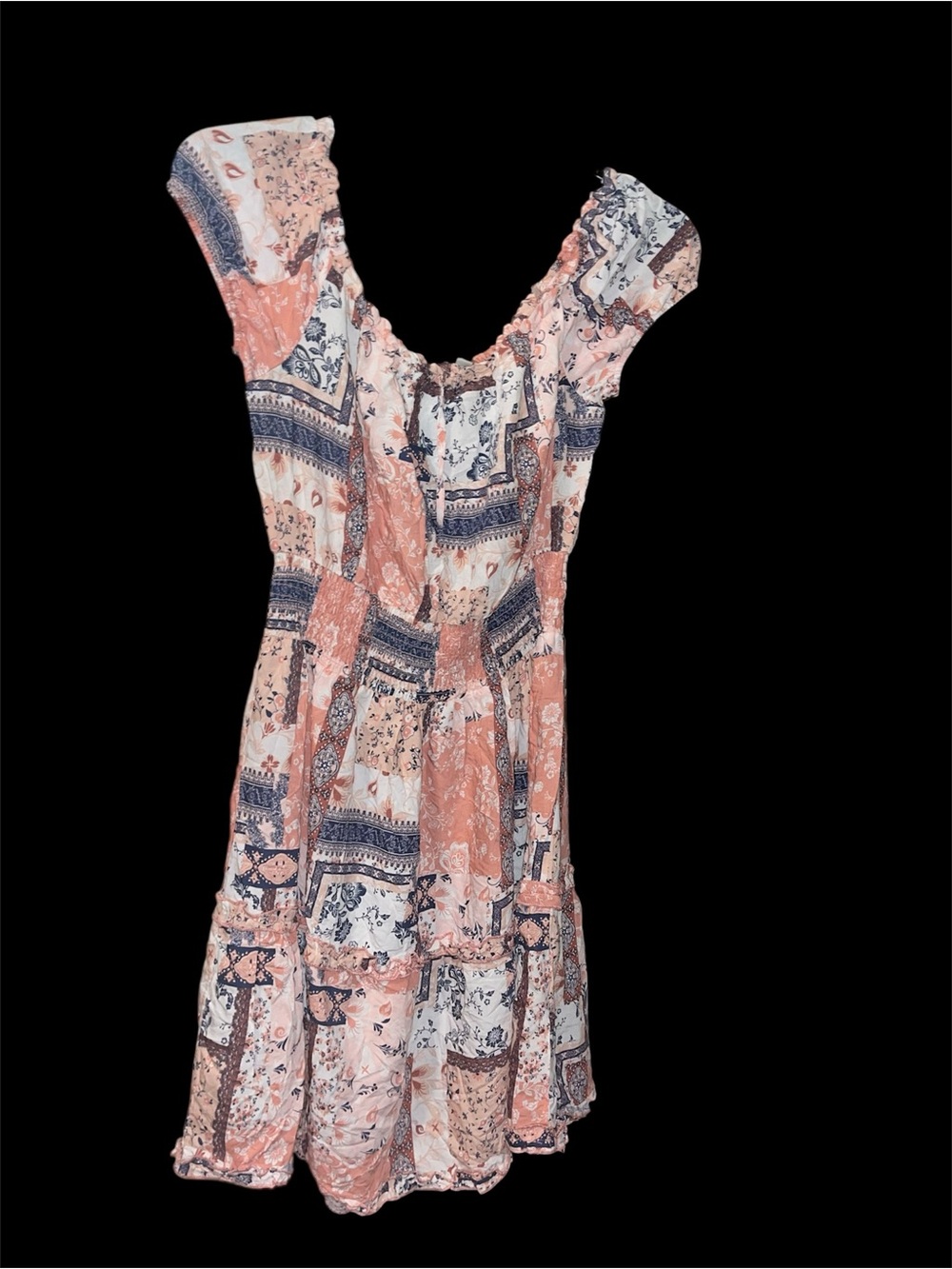 Women’s size 1x but fits XL NWT Peach and Navy Patchwork Midi Dress